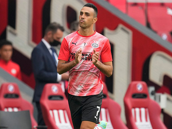 האווירון, מאחוריך? זהבי (Getty)