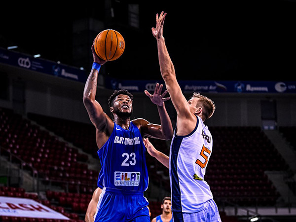 ג'סטין פאטון. כרגע הוא עדיין באילת (FIBA)