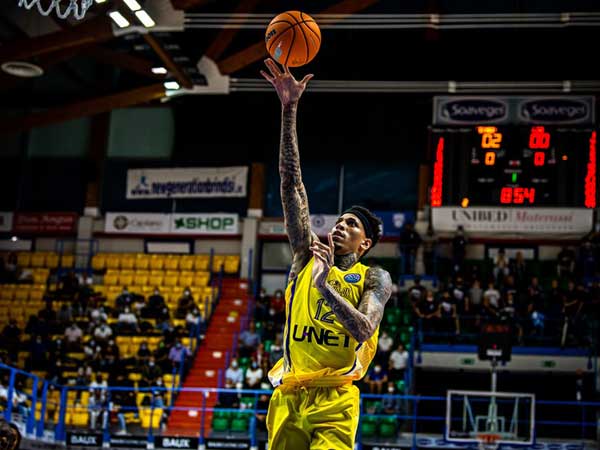 (FIBA)