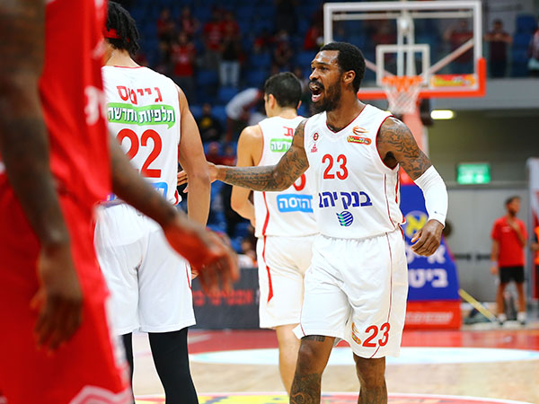 קילפטריק חוגג את הניצחון (לירון מולדובן)