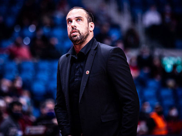 (FIBA)