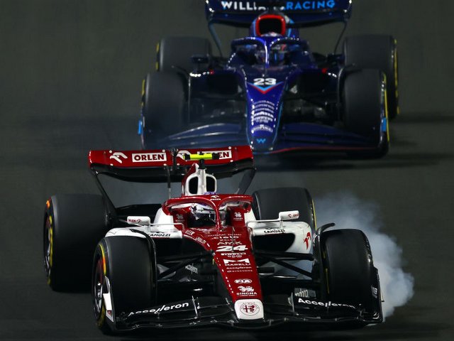 ז'יו מאלפא רומיאו לפני אלכסנדר אלבון מוויליאמס