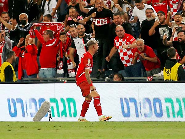 חגיגה אדומה. חטואל (אלן שיבר)