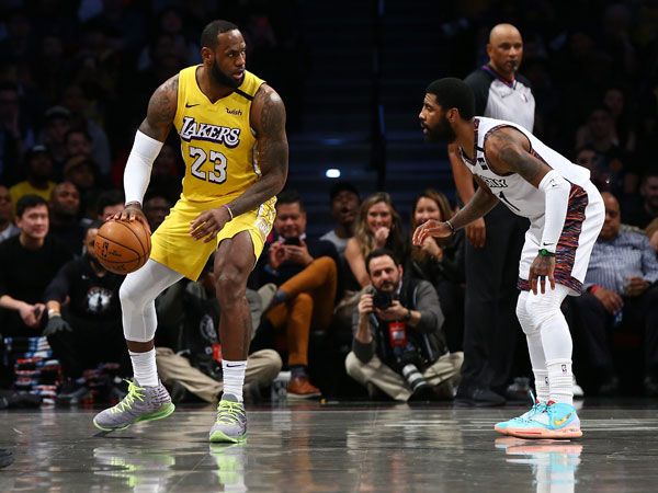 האיחוד מתרחק. לברון ג'יימס וקיירי אירווינג (Getty)