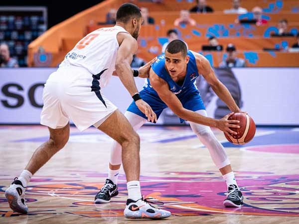 (FIBA)