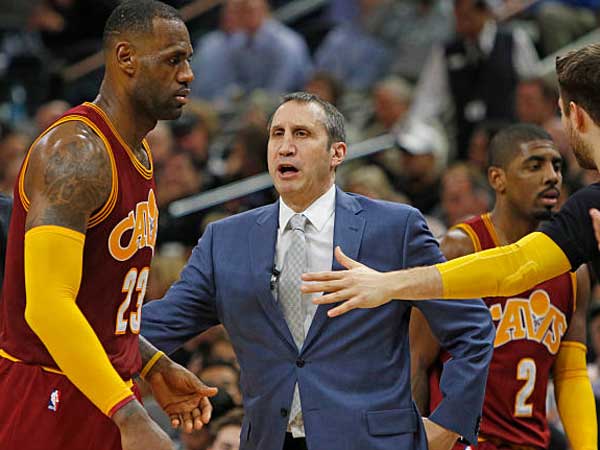 סכומים שעוד לא ראה אף מאמן ישראלי מלבדו. בלאט (GETTY, Ronald Cortes)