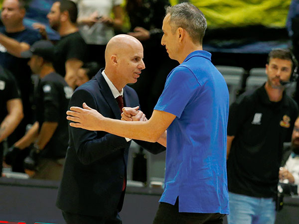 מאמני התל אביביות (אלן שיבר)