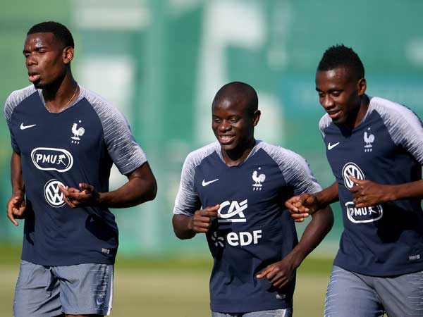 שלישייה ששווה גביע (Photo by Laurence Griffiths/Getty Images)