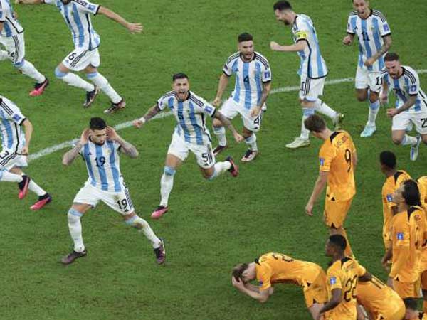 התמונה שהסעירה את העולם (GETTY)