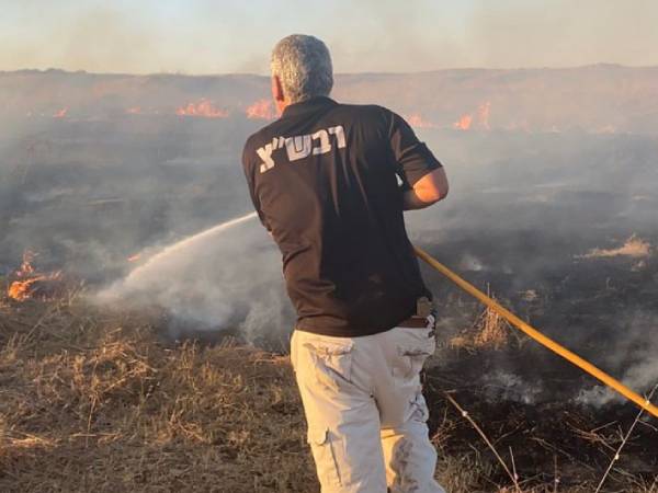 "הראשון שקפץ להציל" (אלבום משפחתי)