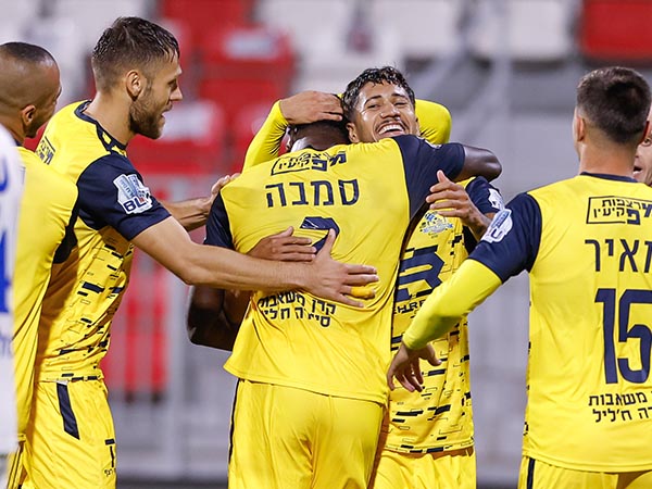 ריינה. מרוויחה מכך שאין קהל (מאור אלקסלסי)