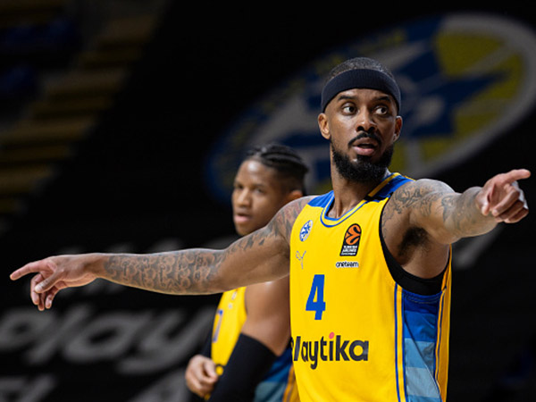 יש מבוגר אחראי? לא בטוח (Euroleague Basketball via Getty Images)