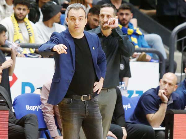 הוא ימתקד במאבקי הפלייאוף. אלעד חסין (אלן שיבר)