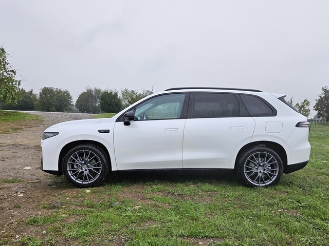 ליפמוטור C10 - היישר לקטגוריית ה-D-SUV