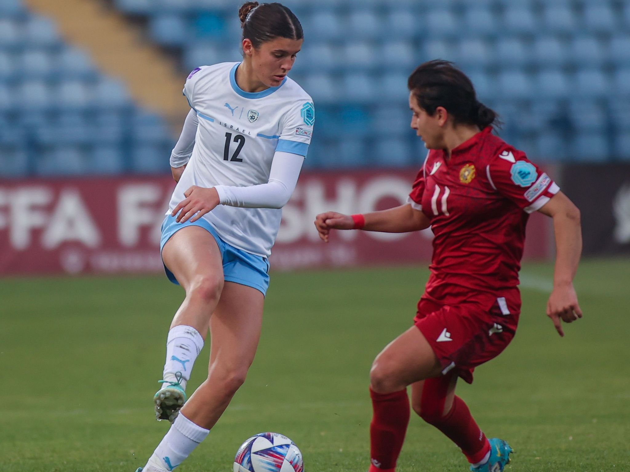 במדי הנבחרת. “דרג C קטן עלינו“ (אסי קיפר ההתאחדות לכדורגל)