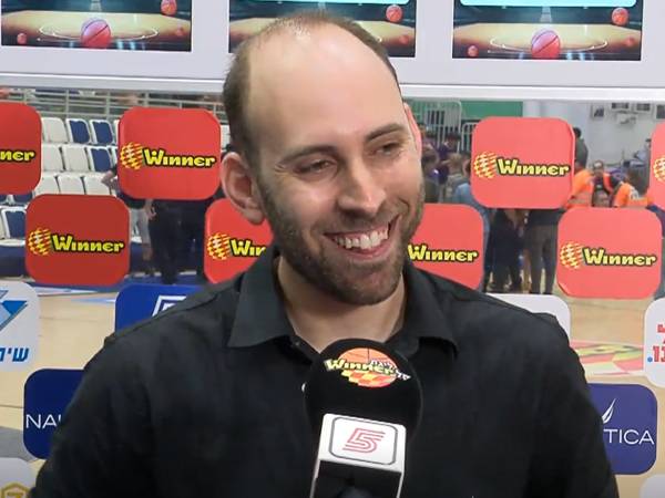 “יפתח? כוכב כדורסל“. קפלן