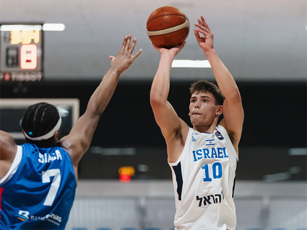 אפשר לחלום בגדול (FIBA)