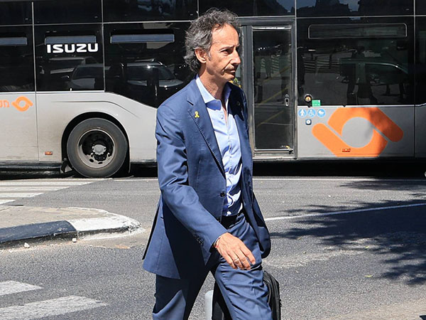 יוצא לדרך (צילום: אלן שיבר)