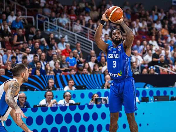 “לכל אחד יש את הדעה שלו“ (FIBA)