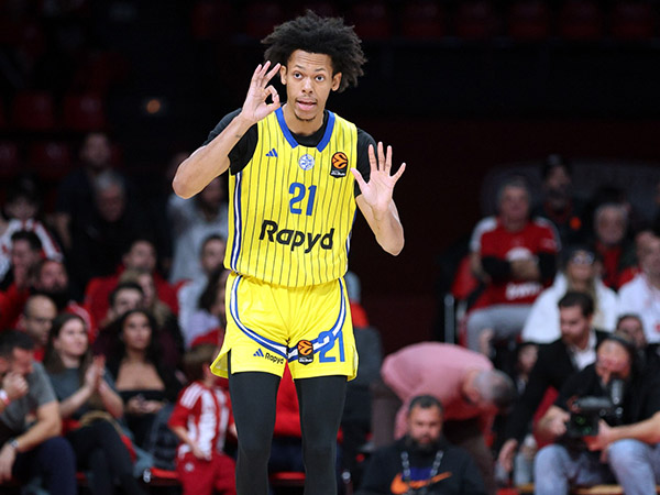 במכבי ת“א היו מרוצים מדאוטין (אלן שיבר)