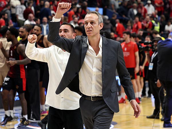 קטש. מתקרב לגביע רביעי כמאמן (אלן שיבר)