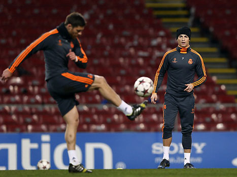 כריסטיאנו חוזר, הופעה 200 לאלונסו (gettyimages)