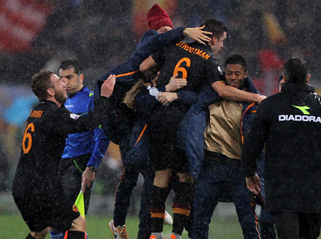 שער מדהים, האם זה יספיק? סטרוטמן חוגג אחרי השער (gettyimages)