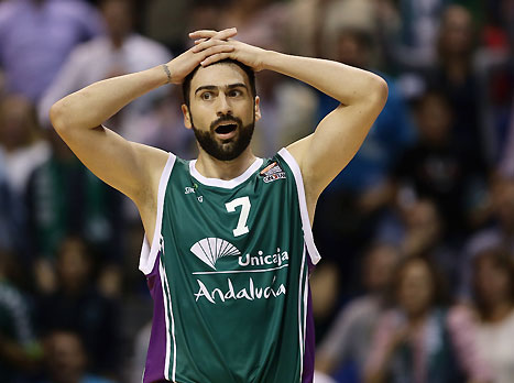 מלאגה, 50 ריבאונדים והפסד (gettyimages)