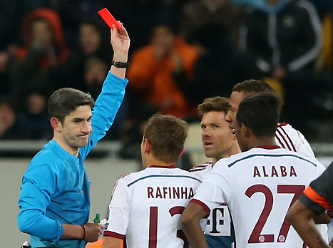 אלונסו מורחק. ירצה לשכוח את ההופעה ה-100 (Getty)