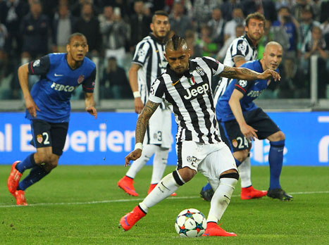 ואז הגיע וידאל עם הפנדל המפוקפק (gettyimages)