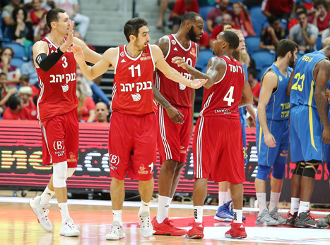 האלופה חוגגת ניצחון ראשון בליגה. תשמור על התואר? (צילום: אלן שיבר)
