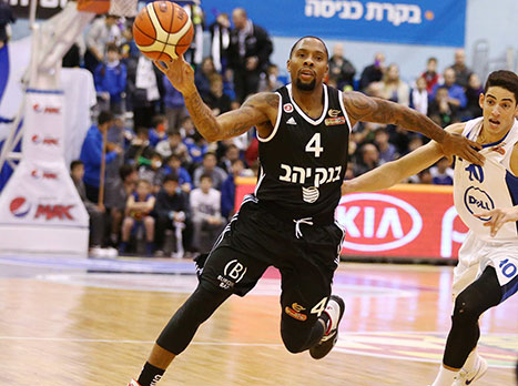 רולנד בורח לרובין (אלן שיבר)