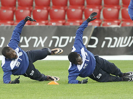 הזרים של עמיר תורג'מן מתכוננים להתמודדות (דני מרון)