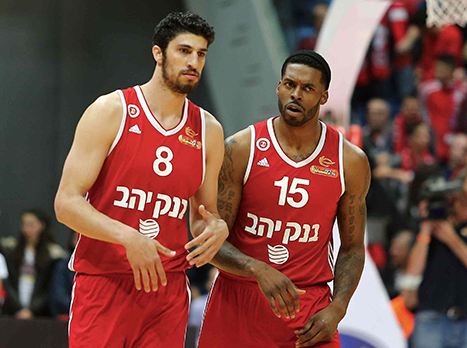 דונטה סמית' ואליהו (אלן שיבר)