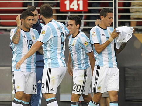 ארגנטינה פתחה ברגל ימין את הקופה (GETTYIMAGES)