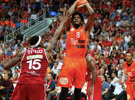 ינסה את מזלו ב-NBA. דוסון (אלן שיבר)