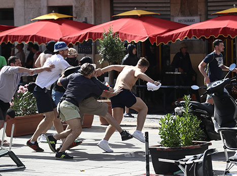 לא תמצאו בקבוצות החוליגנים דמויות שהן עמודי התווך של החברה (gettyimages)