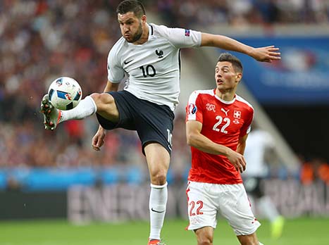 ז'יניאק מבקש להניח לפוגבה (GETTYIMAGES)