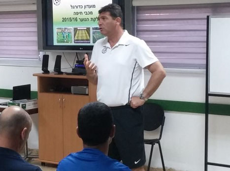 שמוליק חנין. יעמוד על הקווים מול ק"ש (האתר הרשמי מכבי חיפה)