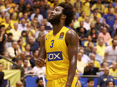 מחכים לניצחון הבכורה (צילום: אלן שיבר)