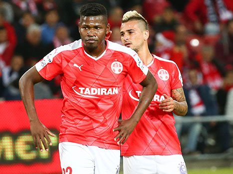 מי יפתח בהתקפה? לוסיו מתחרה עם שהר (צילום: דני מרון)