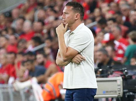 בכר לא רצה להיכנס לרשימה השחורה (דני מרון)