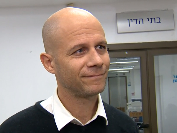 אבן עזרא. "זה גזר דין מוות"