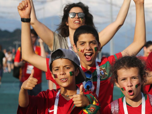 בפעם האחרונה, אוהדי פורטוגל נהנו בסוצ'י (GETTY)