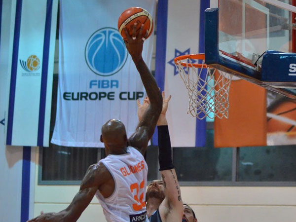 (FIBA)