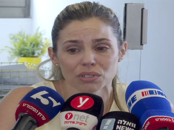 פמלה גלבאן. לא יכלה לעצור את הדמעות