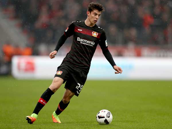 בכורה בבוגרים כבר בגיל 16 (Getty)