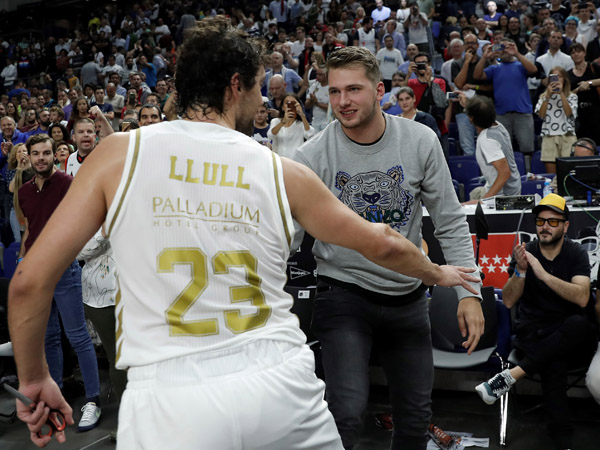 דונצ'יץ' עם יול. מתגעגע בעיקר לחברים (Getty)