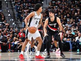 Michael Gonzales/NBAE via Getty Images