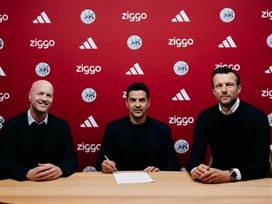 (AJAX)